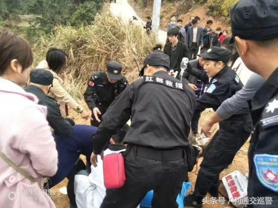 客車(chē)自動(dòng)破窗裝置,遙控自動(dòng)破玻器,破窗器,南冠破玻器